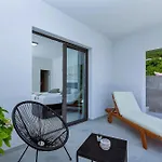 فيلة Vivace Mit Pool Und Traumhaften Meerblick Veliko Brdo (Makarska)