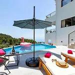 Vivace Mit Pool Und Traumhaften Meerblick فيلة