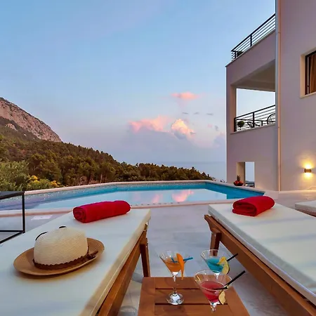 Vivace Mit Pool Und Traumhaften Meerblick Villa *