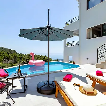 Vivace Mit Pool Und Traumhaften Meerblick Villa