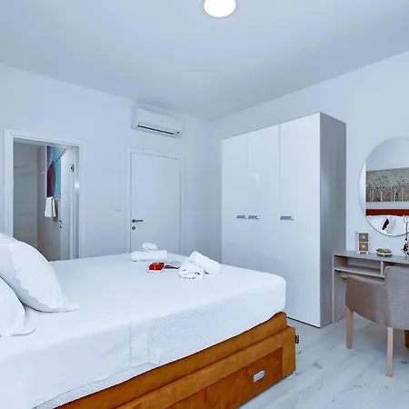 Vivace Mit Pool Und Traumhaften Meerblick Villa Makarska