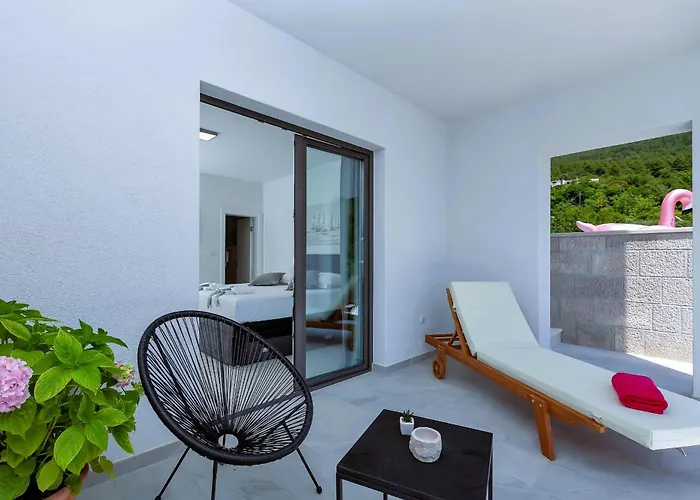 فيلة Vivace Mit Pool Und Traumhaften Meerblick ماكارسكا